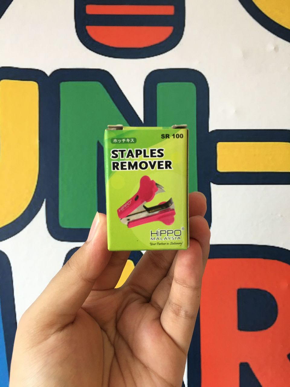 STAPLES � Remover